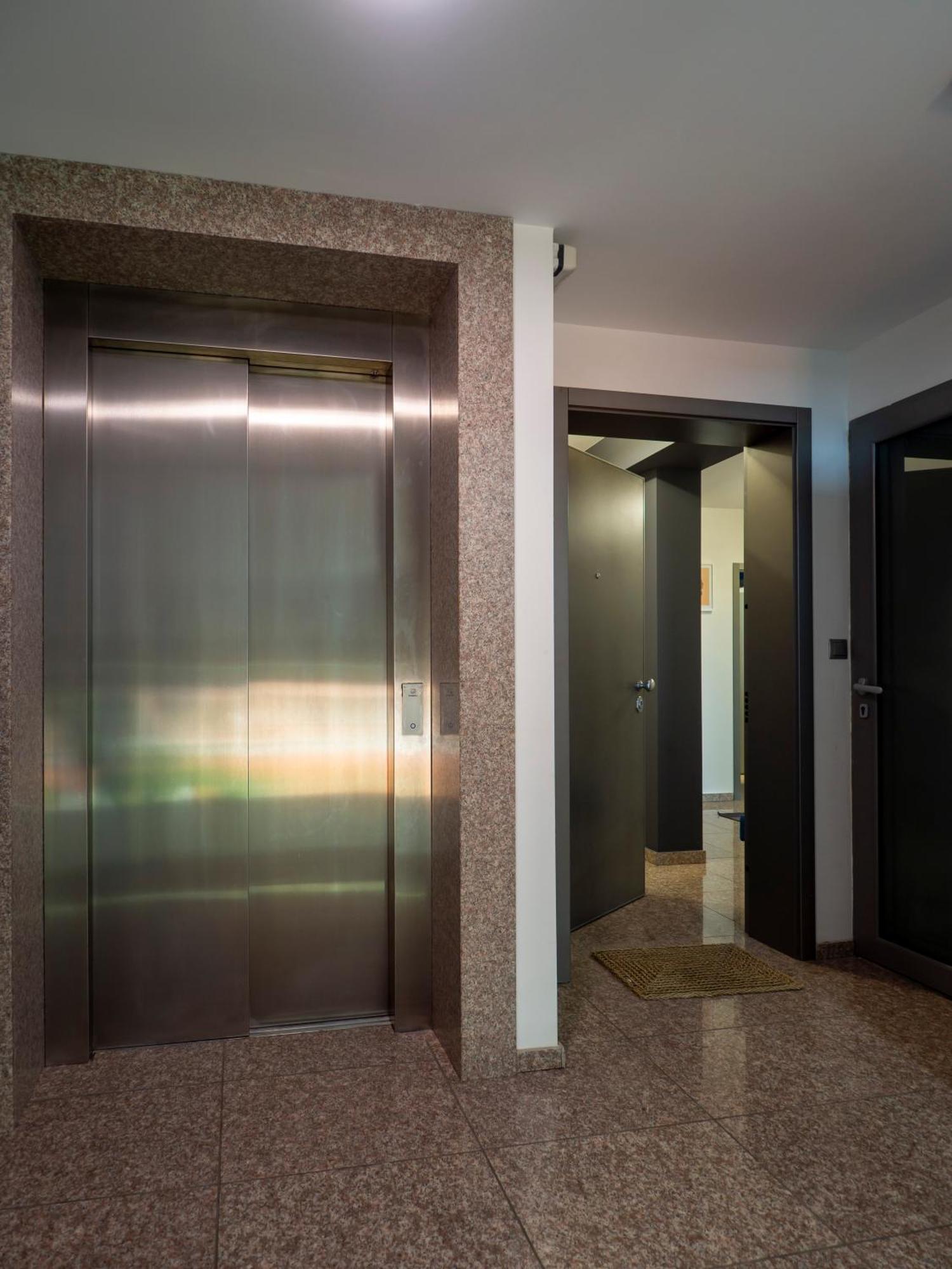 Vertigo2 Huge Apartment 2 Bedrooms Balcony Parking صوفيا المظهر الخارجي الصورة